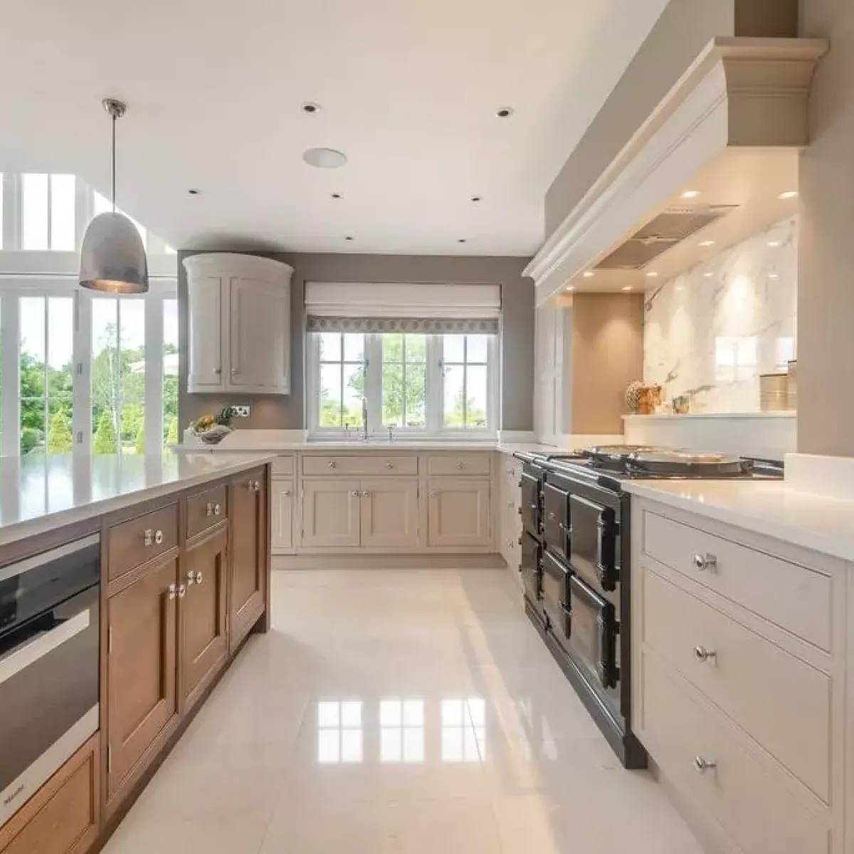 Atlantic Interiors Home Hero Bed & Lamp